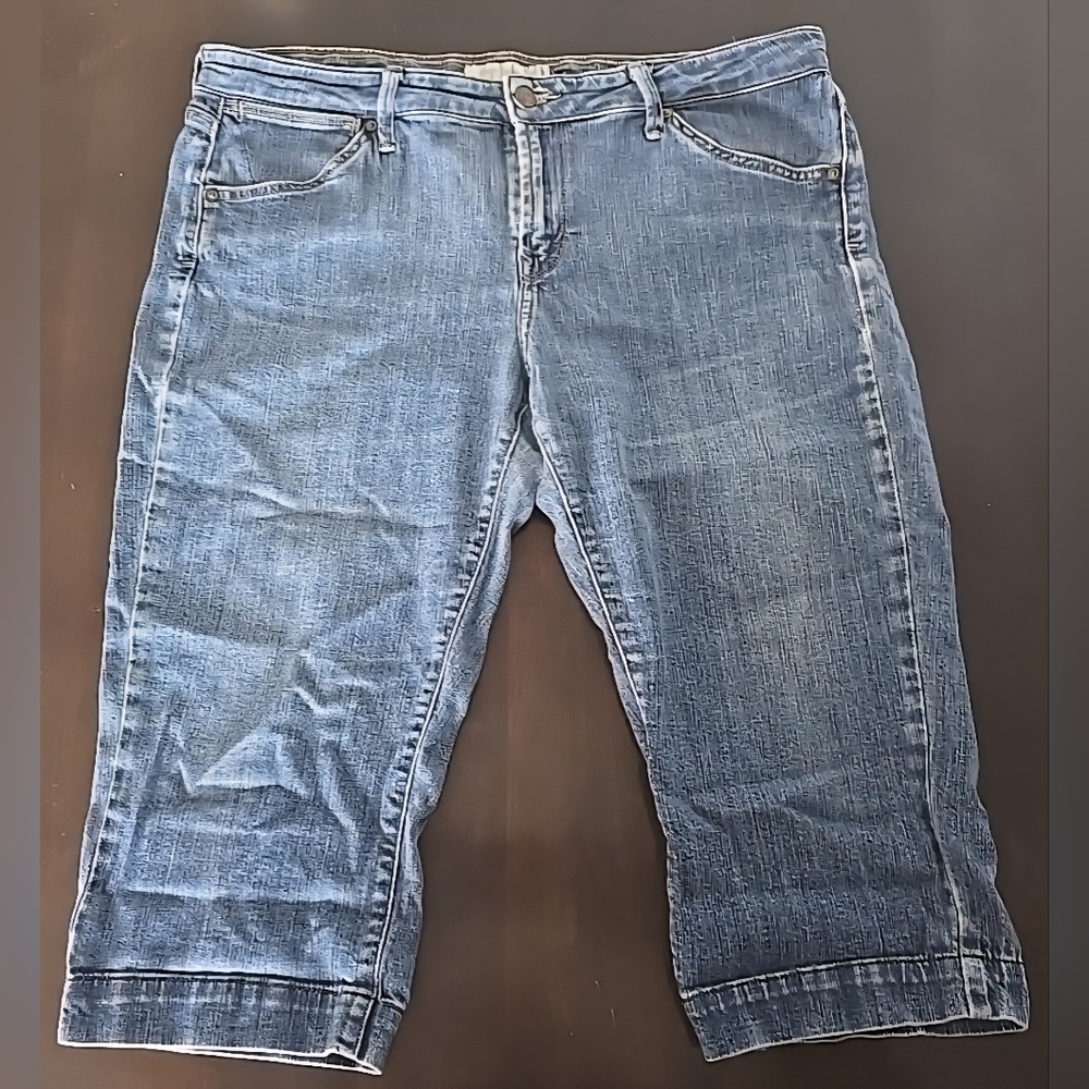 Levi's Blue Ankle & Cropped Jeans